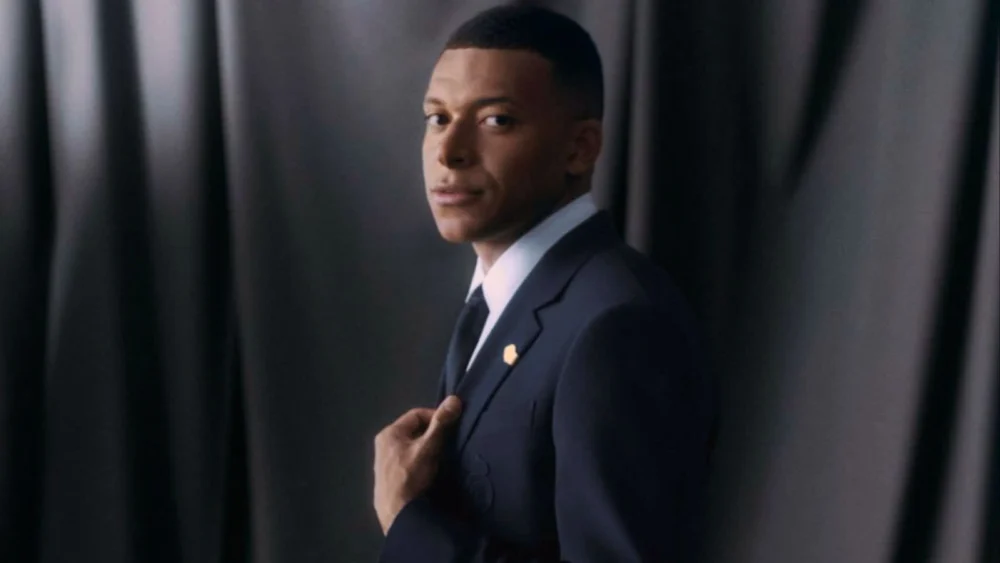 High Stakes and High Fashion: Why Luxury Houses are Betting on Global Sports Despite a Pivot Toward Ultra-Exclusivity