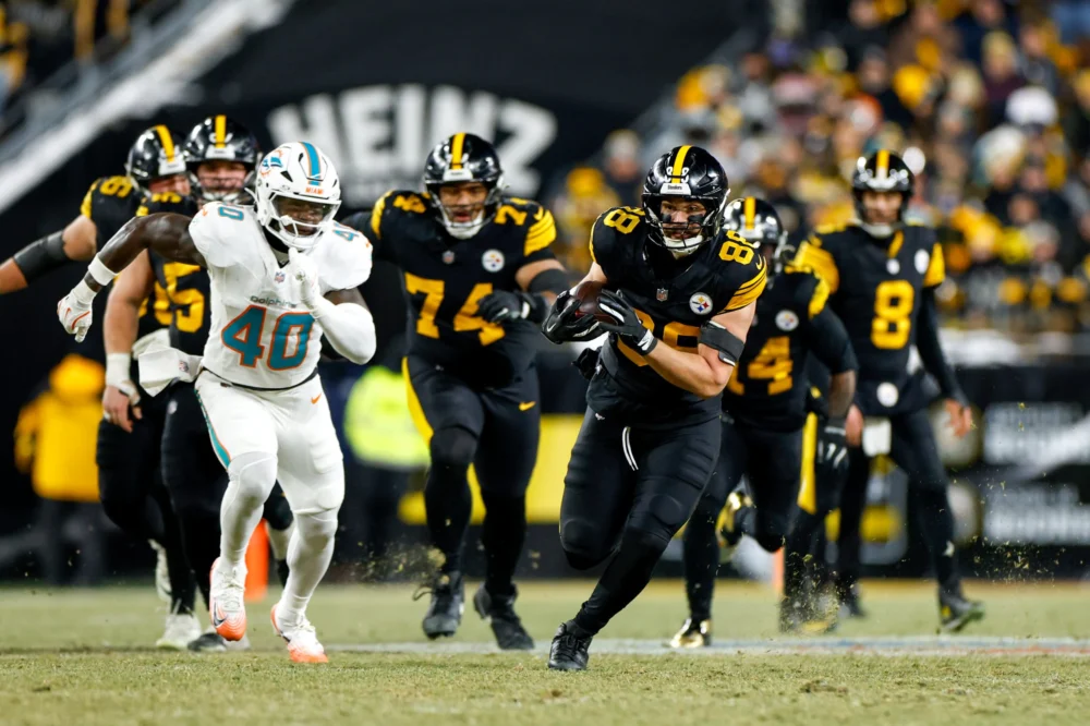 Robinhood Disrupts Traditional Sportsbooks with Expansion into NFL Parlays and Real-Time Prop Trading