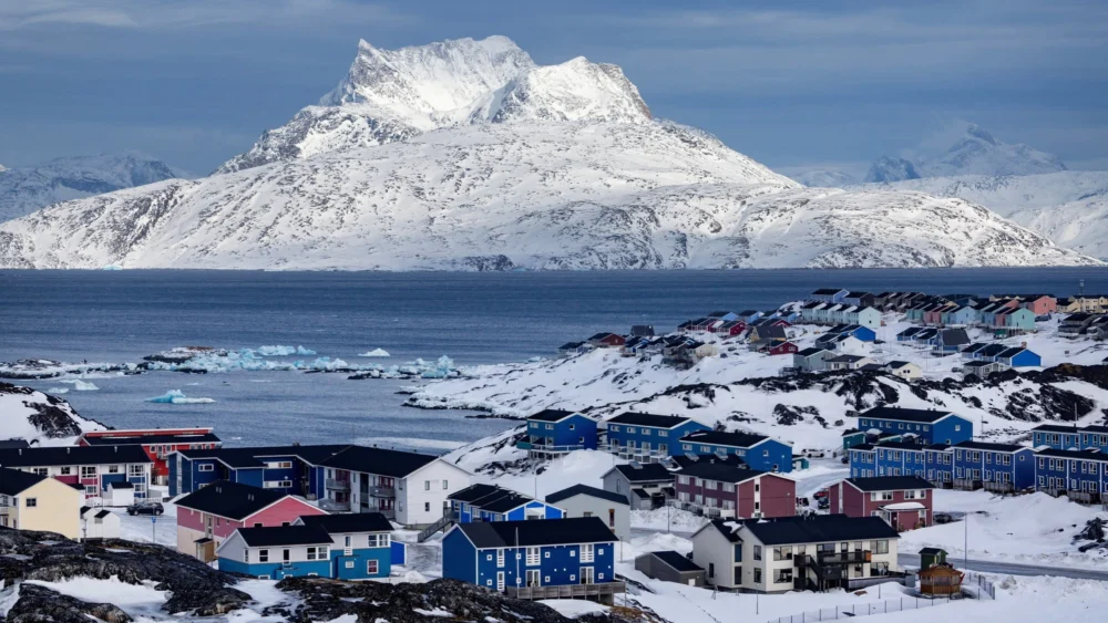 Geopolitical Friction in the High North: Nordic Leaders Contest Claims of Sino-Russian Naval Dominance Near Greenland.