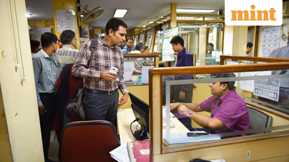 India’s Shifting Sands of Year-End Banking: Regional Closures, Economic Impact, and the Digital Horizon