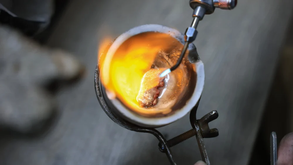 Precious Metal Paradox: Gold’s Record-Breaking Ascent Signals a Shifting Global Economic Order and the Erosion of Dollar Dominance.