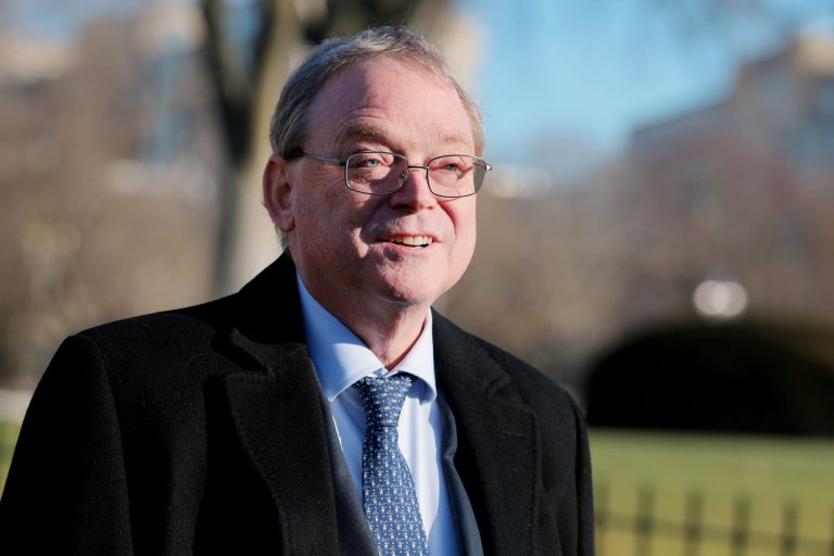 Strategic Resilience in Trade Policy: The White House Prepares Contingency Measures Amid Looming Supreme Court Ruling on Executive Tariff Authority.