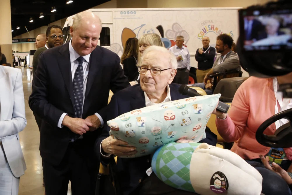 The Dawn of the Greg Abel Era: Navigating the Post-Buffett Landscape at Berkshire Hathaway