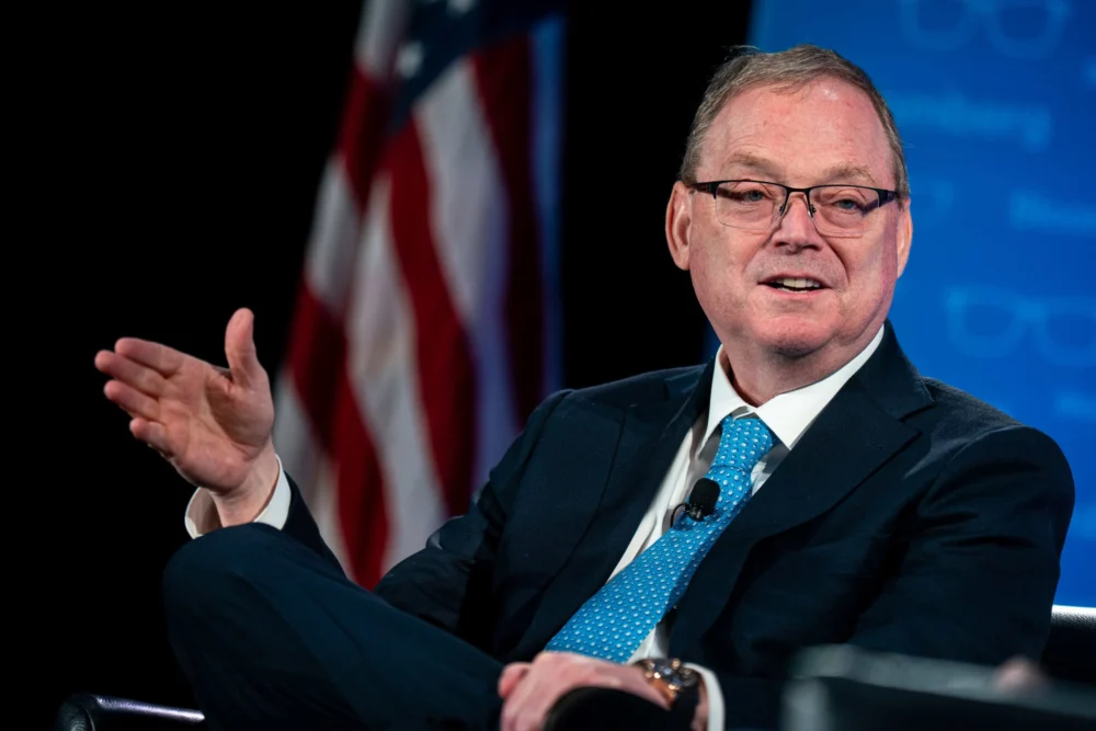 The White House Shifts Strategy on Consumer Lending as the National Economic Council Proposes Voluntary Trump Cards to Expand Credit Access.