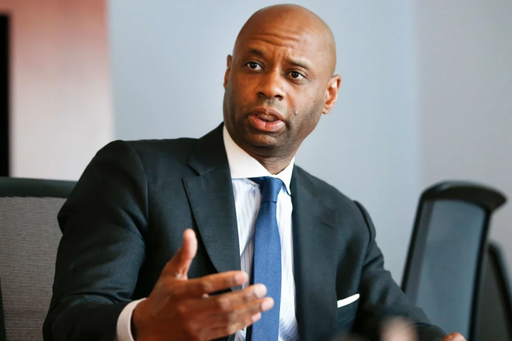 Washington and Wall Street Enter a High-Stakes Standoff as Populist Credit Card Interest Caps Threaten the Financial Status Quo.