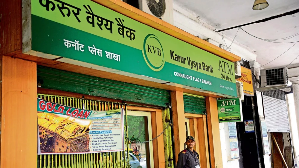 Beyond the Branch: India’s Banking Sector Balances Traditional Access with Digital Innovation on Weekends