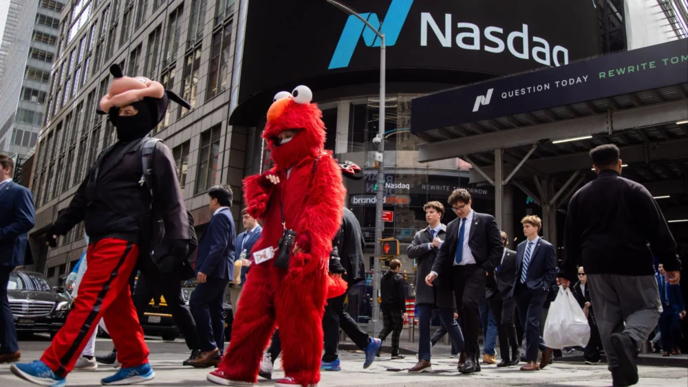 Beyond the Hype: Why Global Markets are Reassessing the Artificial Intelligence Premium