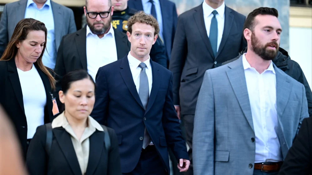 Mark Zuckerberg overruled 18 wellbeing experts to keep beauty filters on Instagram