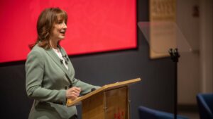 British Fiscal Outlook Tightens as February Borrowing Surpasses Forecasts Amid Persistent Economic Headwinds