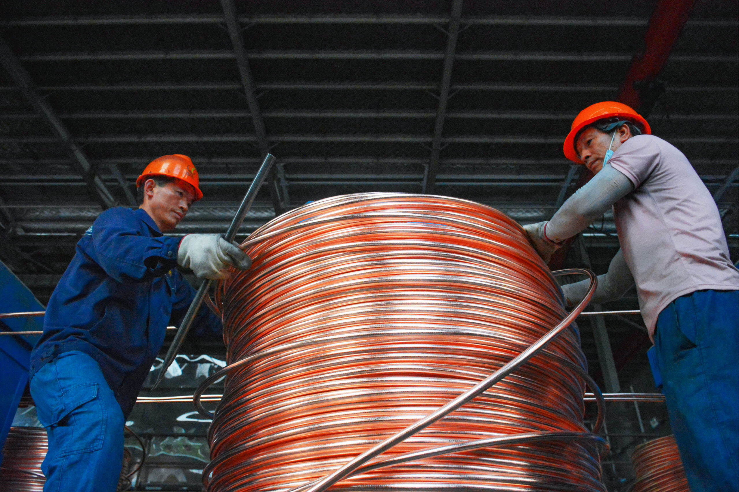 Commodity Markets Shaken as Geopolitical Tensions and Inflationary Fears Trigger a Massive Global Sell-Off in Metals