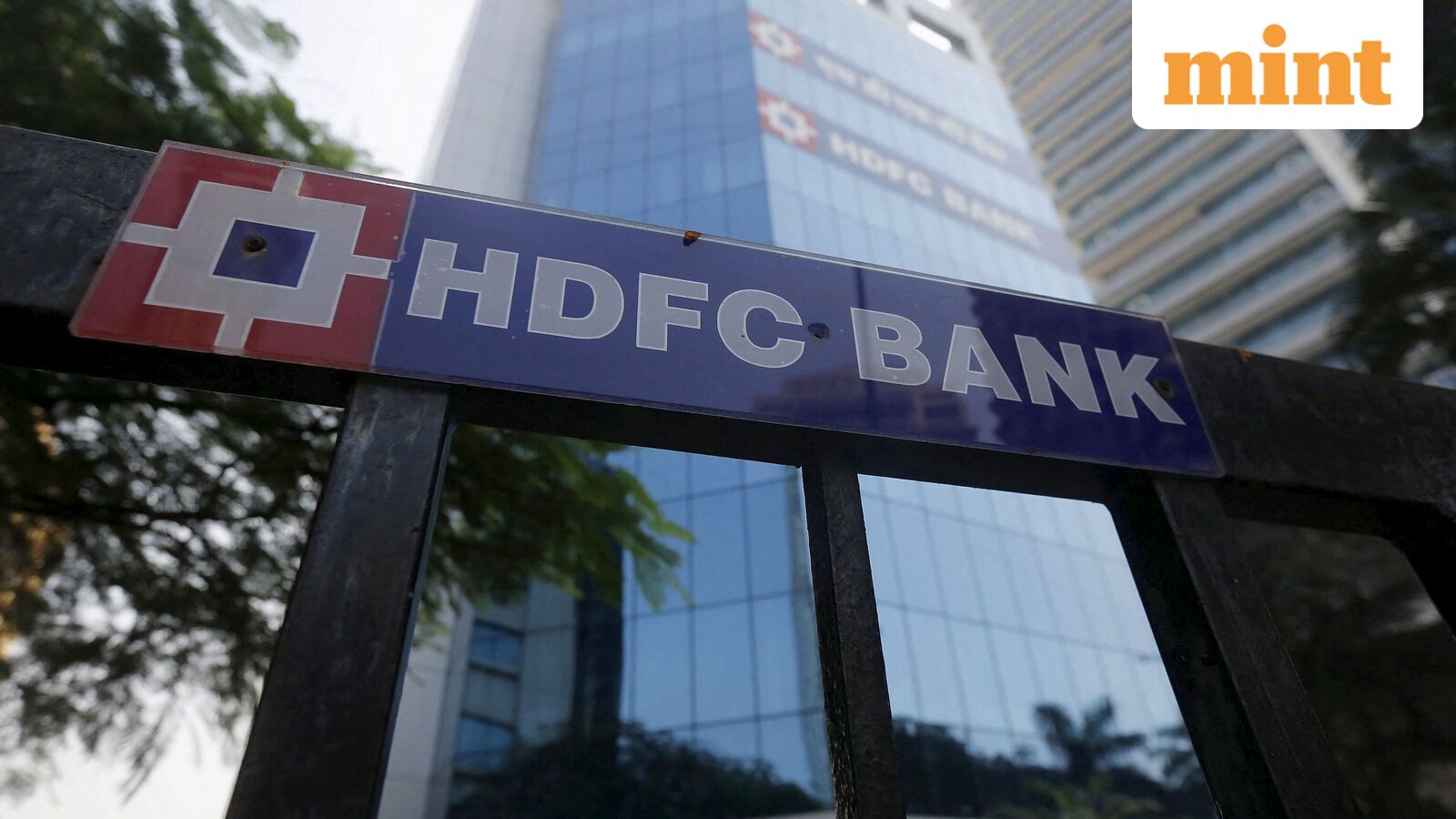 India’s Banking Interludes: Navigating Regional Observances, Economic Rhythms, and Digital Transformation.