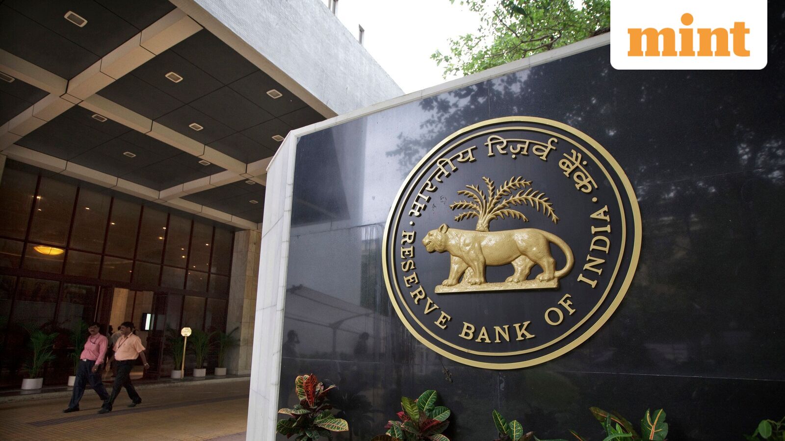 India’s Banking Landscape Navigates Holiday Schedules Amidst Digital Transformation