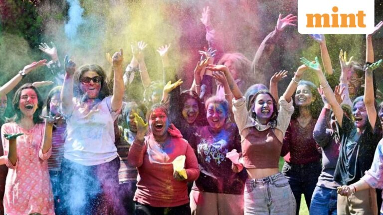 India’s Festive Economy: Navigating Regional Bank Holidays and Their Evolving Macroeconomic Footprint