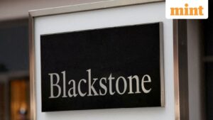 The Private Credit Paradox: Navigating a Trillion-Dollar Market Under Investor Scrutiny.