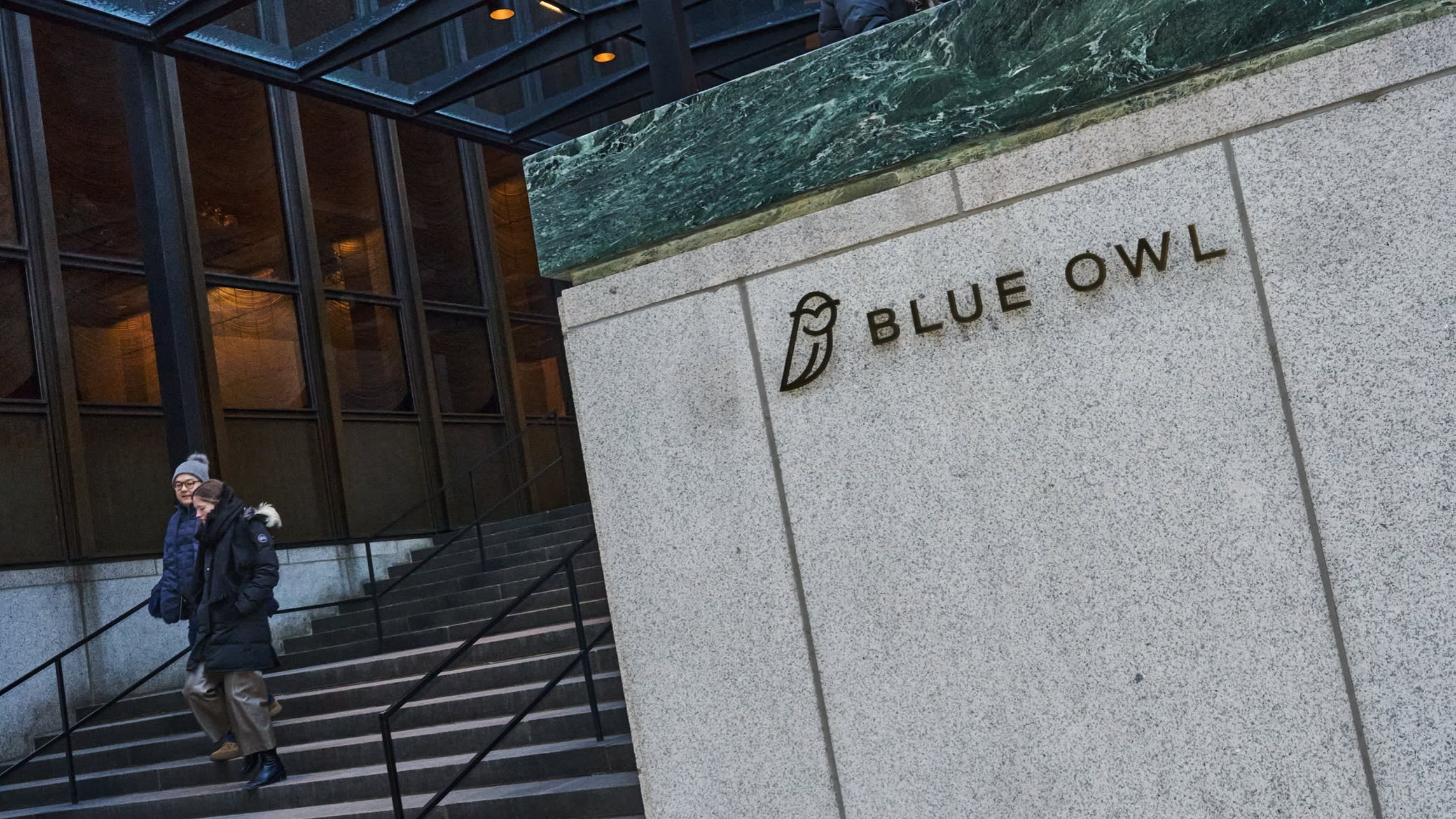 Valuation Discrepancies and the Private Credit Boom: Assessing the Scrutiny Facing Blue Owl Capital’s Portfolio