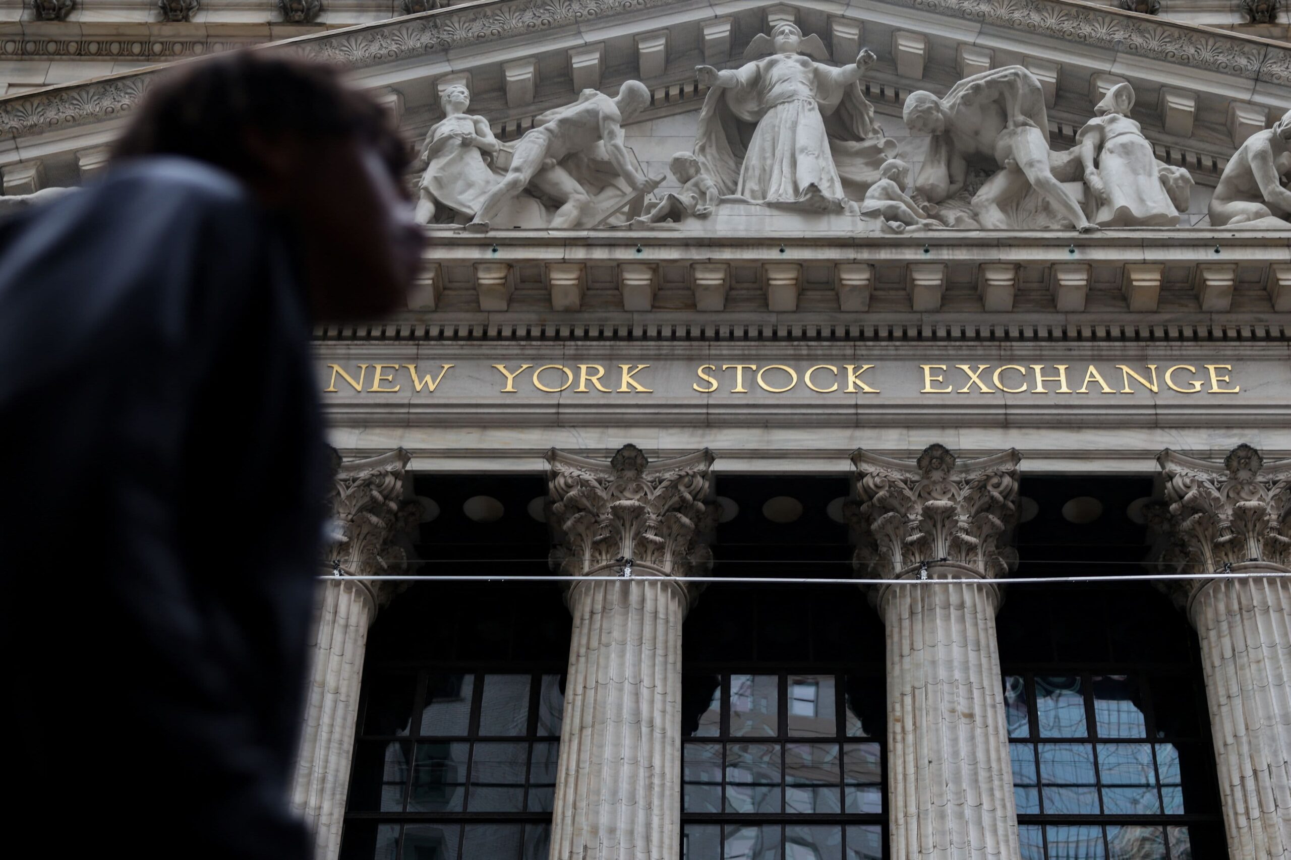 Beyond Beta: How BlackRock is Redefining Portfolio Construction for a Volatile Era