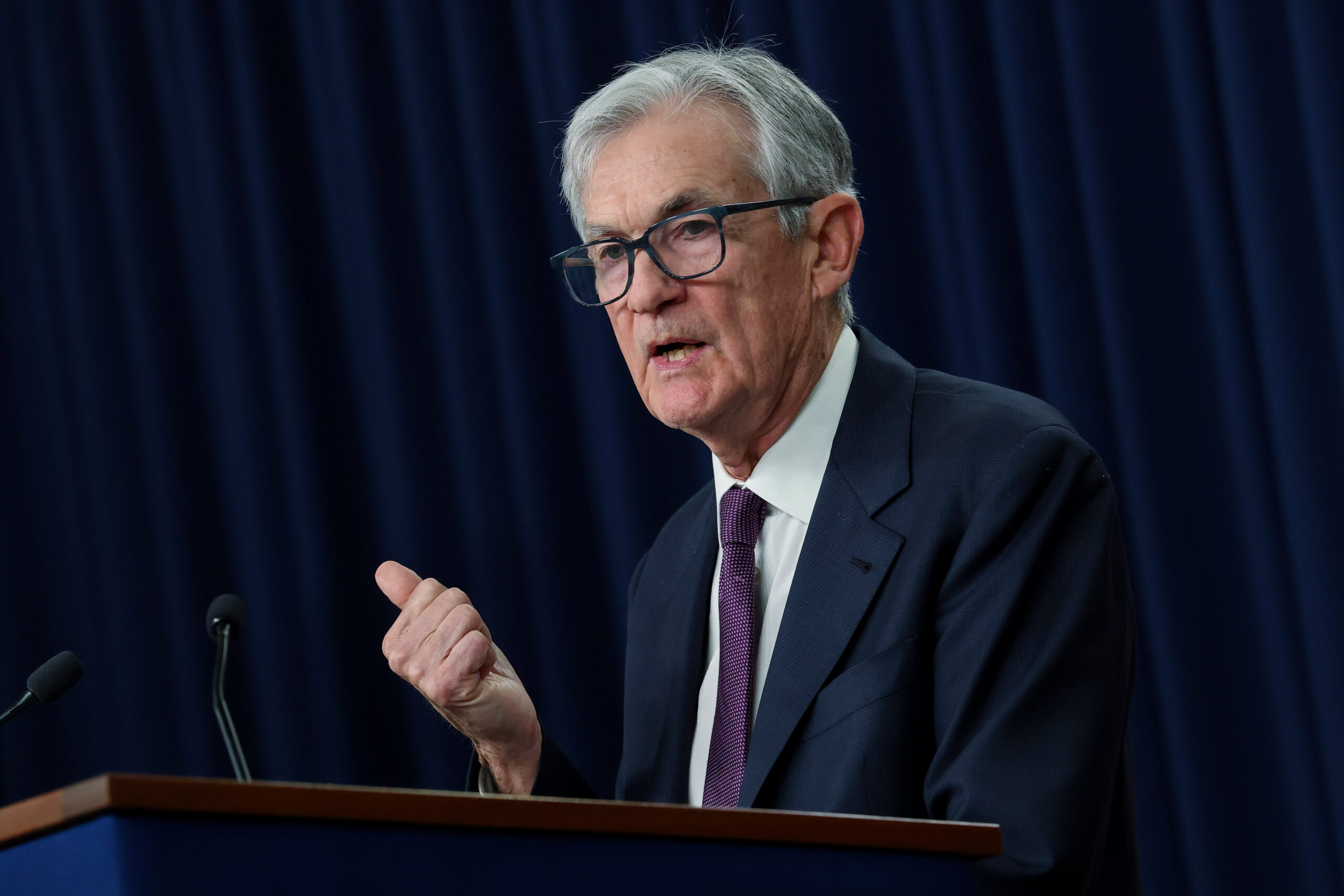 Federal Reserve Navigates Geopolitical Volatility: March Minutes Reveal Path to Potential 2026 Rate Easing Amid Economic Headwinds.
