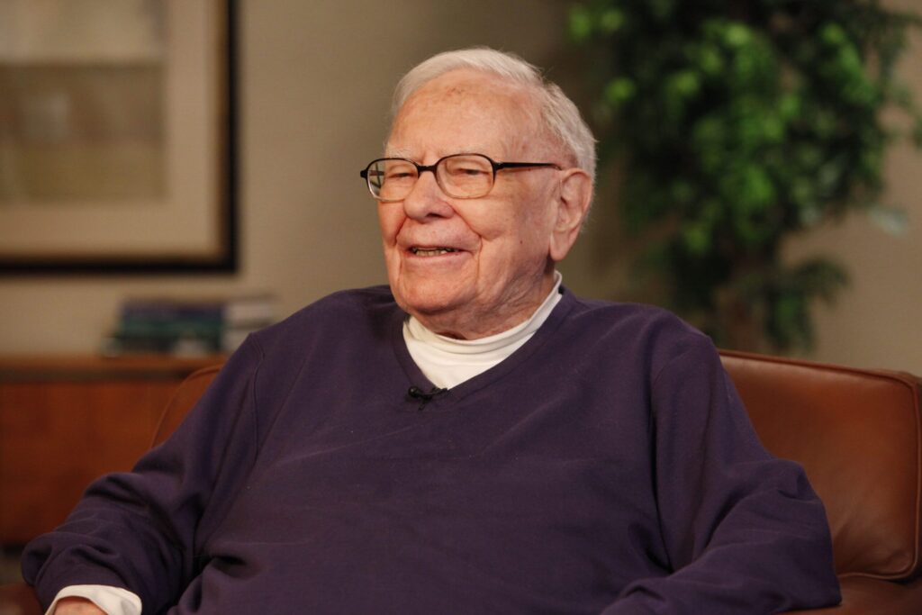 The Intersection of Capital and Culture: Warren Buffett and Stephen Curry Revive the World’s Most Expensive Charity Auction