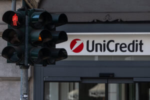 UniCredit CEO Signals Strategic Pivot as Tender Offer for Commerzbank Challenges the Limits of European Financial Integration.