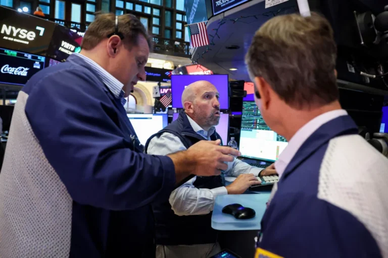 Global Markets Buckle as Geopolitical Volatility and Triple-Digit Oil Prices Shatter Investor Optimism