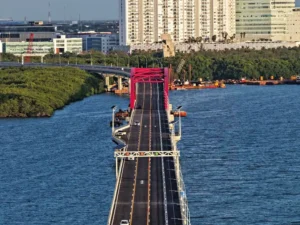 Mexico’s Pension Funds: The Crucial Architects of Nearshoring’s Infrastructure Boom