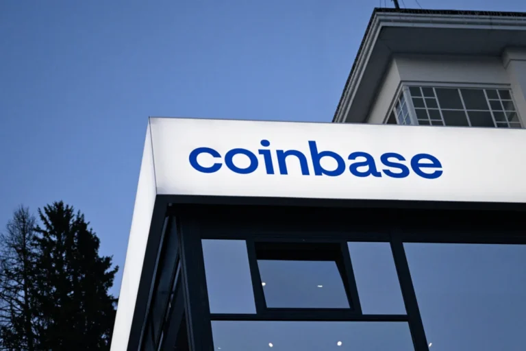 Prediction Markets Signal Waning Momentum for Coinbase as Declining Bitcoin Prices Weigh on Trading Volumes.