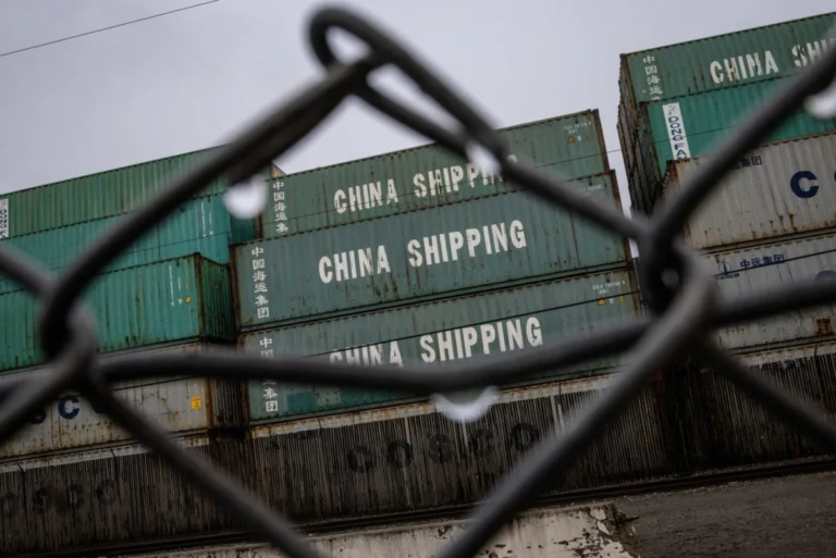 Shifting Tides in Trans-Pacific Trade: China’s Export Momentum Falters as Global Demand and Domestic Pressures Converge.